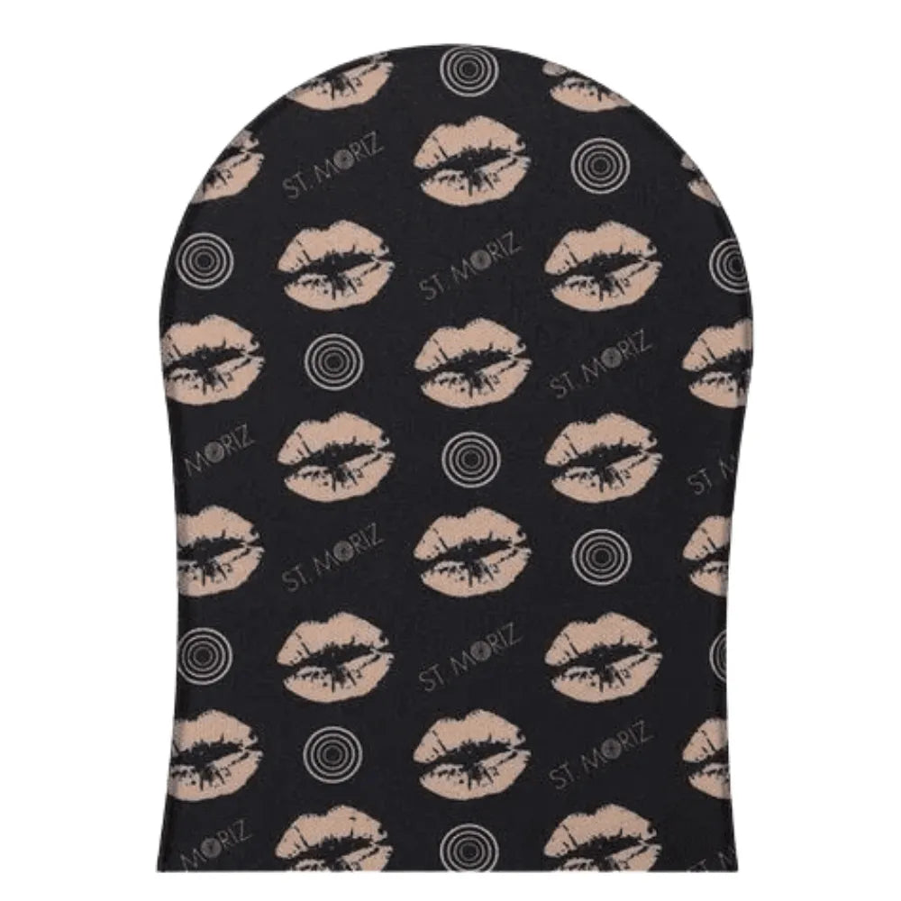 Black beanie with beige lip print pattern and 'St. Moriz' branding on a white background